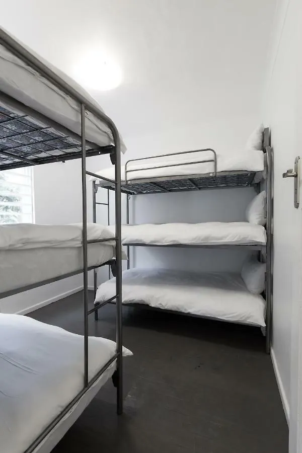 Ds Backpackers In Sea Point Pansiyon Cape Town 0*,