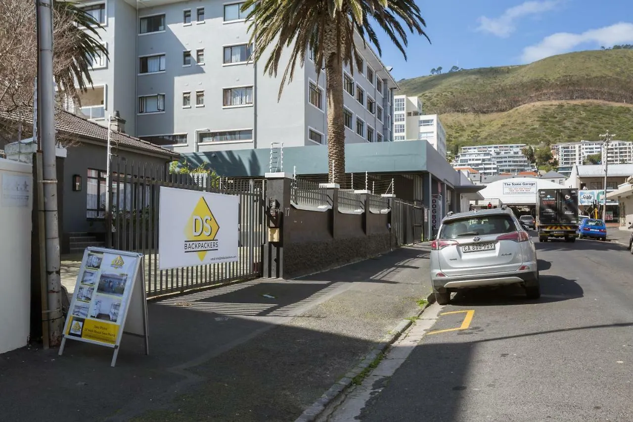 Ds Backpackers In Sea Point Pansiyon Cape Town Hostel