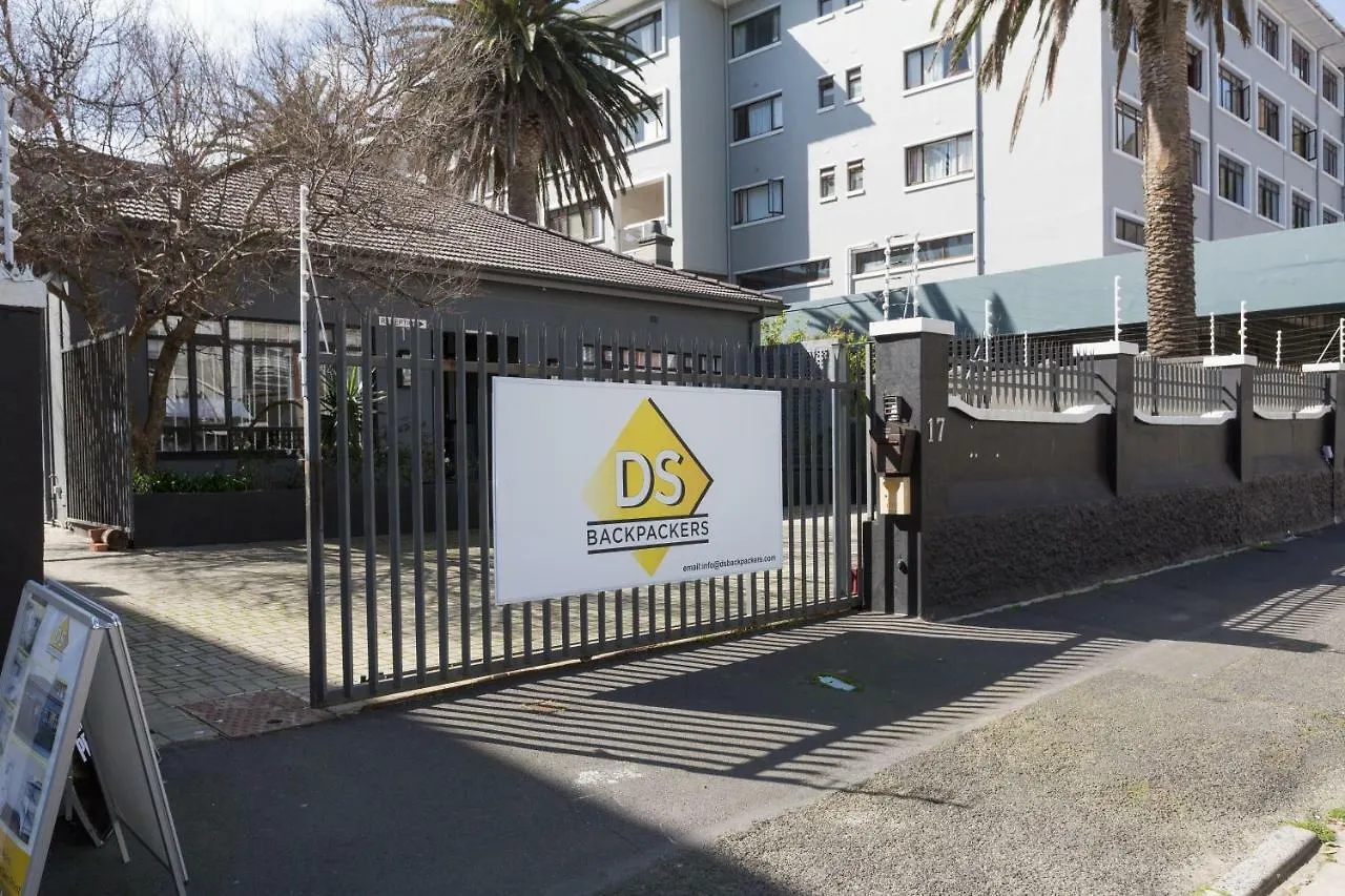 Ds Backpackers In Sea Point Pansiyon Cape Town